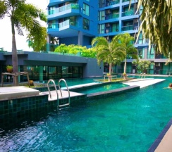 Апартаменты с балконом в Acqua Condominium 2