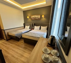 Четырёхместный номер Superior в Grand Seigneur Hotel