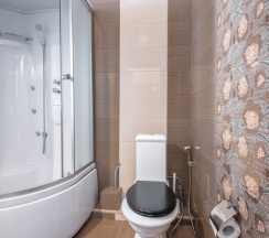 Двухместный семейный полулюкс с видом на город двуспальная кровать в Театр