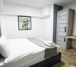 Шестиместный семейный номер Standard в The Phoenix Boutique Hotel