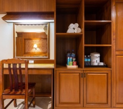 Двухместный номер Deluxe с видом на бассейн 2 отдельные кровати в Tony Resort