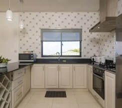 Апартаменты Premium c 1 комнатой с балконом в East Horizon Self-Catering