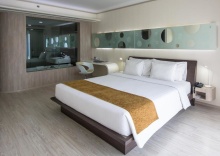 Двухместный номер Deluxe Chic tower двуспальная кровать в The Pattaya Discovery Beach Hotel Pattaya