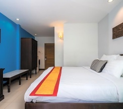 Номер Deluxe с красивым видом из окна в Kata Tranquil Villa