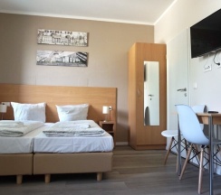 Трёхместные апартаменты в Apartment Hotel Wittenau