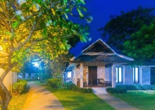 Вилла с балконом в The Hive Hotel Samui