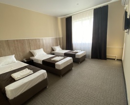 Номер стандарт комфорт с 3 односпальными кроватями в Leto Place