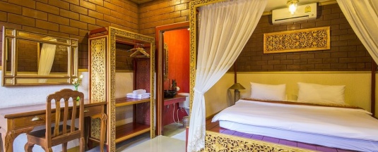 Двухместный номер Deluxe с балконом двуспальная кровать в Irawadee Resort