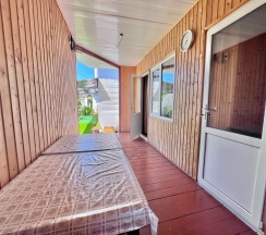 Дом с террасой в У Миланы