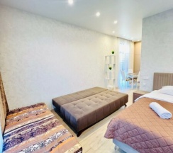 Студия 30 Е в San-Marino
