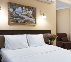 Комфорт с балконом в Golden House