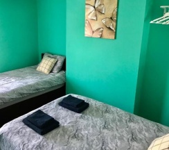 Трёхместный номер Comfort в Yado Hotel