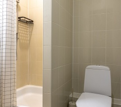 Стандартный  номер с 2 кроватями и собственной ванной в Номера в Гатчине