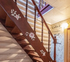 Шестиместный коттедж в Ласточкин дом