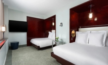 Четырёхместный номер Superior в Royalton New York