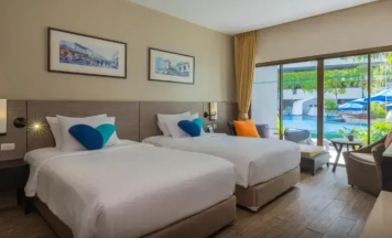 Двухместный номер Premier с видом на воду (2 отдельные кровати) в Deevana Plaza Phuket