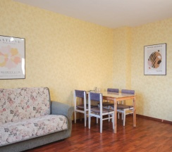 Улучшенный номер с балконом в Новый город