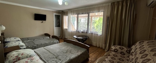 4х местный номер "Комфорт" с балконом в Mechta