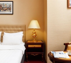 Номер улучшенный с 1 двуспальной кроватью в Гранд мандарин