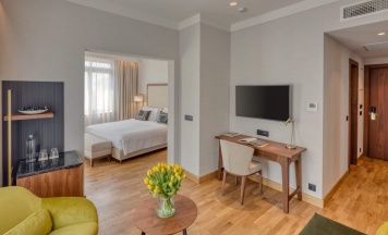 Двухместный полулюкс двуспальная кровать в Electra Palace Thessaloniki