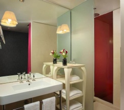 Четырёхместный номер Nhow Friends and Family в Отель NHow Milano