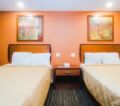 Двухместный номер Standard в Express Inn Gulf Bank