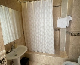 Номер стандарт с 1 двуспальной кроватью в Комплекс на Высоцкого