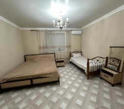 Семейный коттедж с видом на внутренний двор в DomDerbent