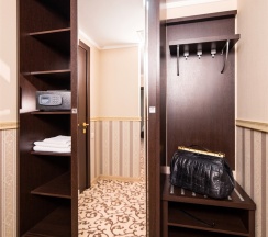 Семейный полулюкс в Хаят