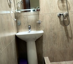Комфорт трехместный с балконом в Гриф