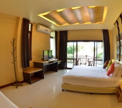 Номер Deluxe с балконом в Palm Leaf Resort