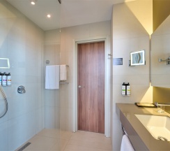 Номер Executive, с панорамным видом на море - с двуспальной кроватью в Pullman Sochi Centre