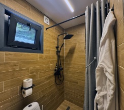 Модульный коттедж с чаном и собственной территорией в Soloh SPA Village