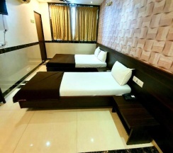 Двухместный номер Deluxe двуспальная кровать в Hotel Shambuji