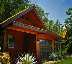 Семейный люкс с балконом в Areeya Phuree Resort