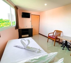 Трёхместный люкс в AA Pattaya Ville