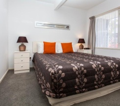 Семейный люкс с 2 комнатами в Casino Court Motor Lodge