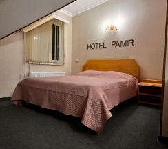 Двухместный номер с двуспальной кроватью в Pamir