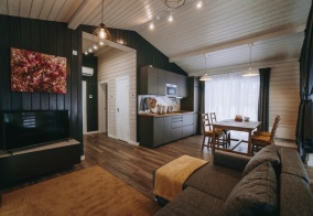 Коттедж Дом Барнхаус у озера с панорамным остеклением в Владимирской области