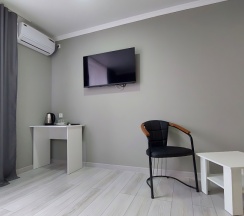 Номер Standard c видом на монастырь в SkyTerra