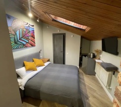 Ike Yildyz в Апарт-отель 63 Apartment
