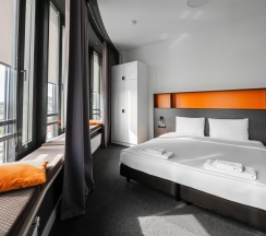 Стандарт двухкомнатный 6-местный с  2-х ярусными кроватями в Delta Sirius