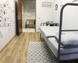 Одноместный номер Economy с балконом и с видом на город в Club 1723