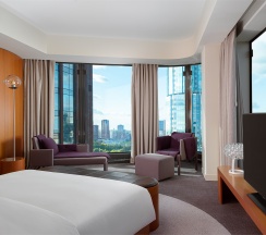 Номер люкс с 1 двуспальной кроватью в Hyatt Regency Ekaterinburg