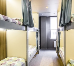 Место в восьмиместном номере в Sleep space
