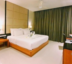 Двухместный полулюкс Seaside Wing двуспальная кровать в Kacha Resort and Spa Koh Chang