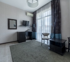 Семейный номер с балконом в Дольче Вита