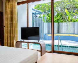 Двухместная Вилла Plunge Pool c 1 комнатой двуспальная кровать в Отель Holiday Inn Resort Phuket Karon Beach by IHG