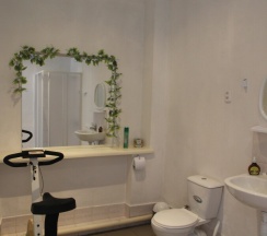 улучшенный двухместный в Дом Дружбы