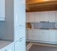 18-ти местный дом в Прибрежном поселке в Бутик